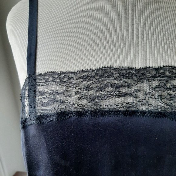 Resort Wear NWOT Max Mara Navy Silk Camisole Top Lace trim sz 46/14 Lingerie - Picture 2 of 6